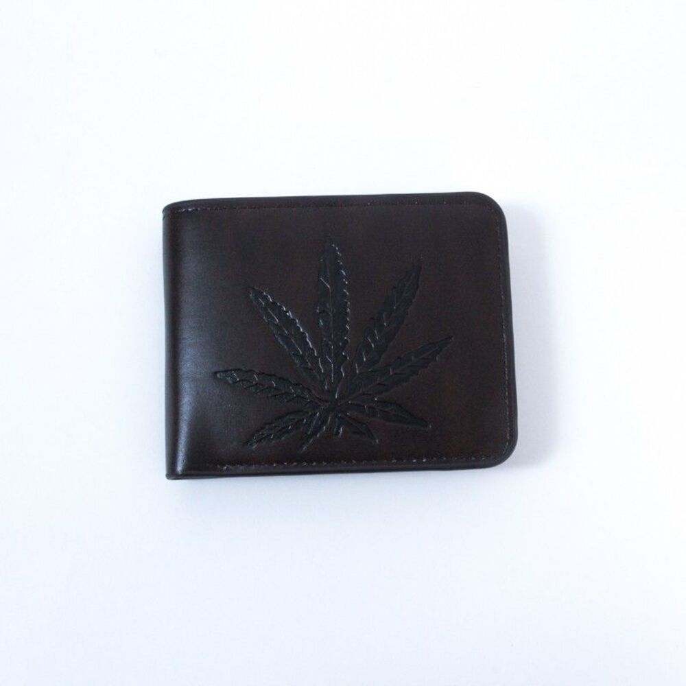 Men's Brown Leather Bifold Wallet Embossed Marijuana Leaf Design Multi Card